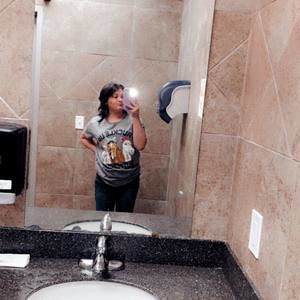 Meet your Posher, Tabitha